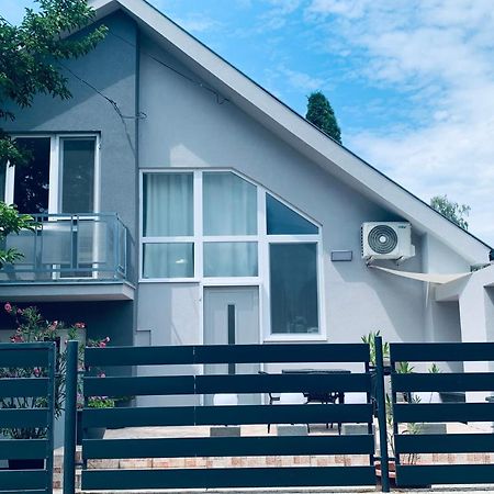 Cornflower Apartment Hajdúszoboszló المظهر الخارجي الصورة